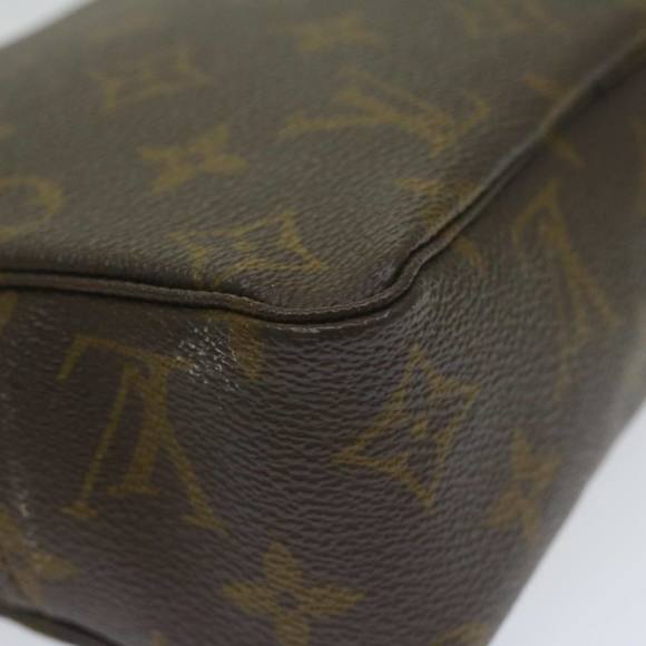 LOUIS VUITTON Poche Toilette Clutch Bag - Picture 13 of 16